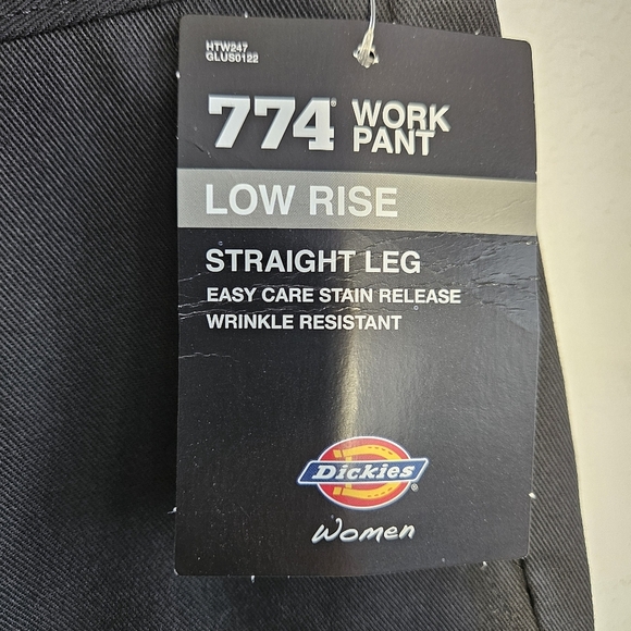 NWT!!! Dickies Women's 774 Original Work Pant Low Rise, Size 6P - Picture 3 of 7